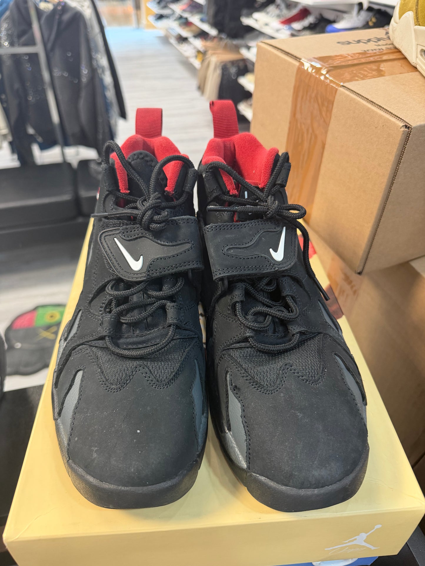 *USED* Nike Air DT Max '96 Falcons