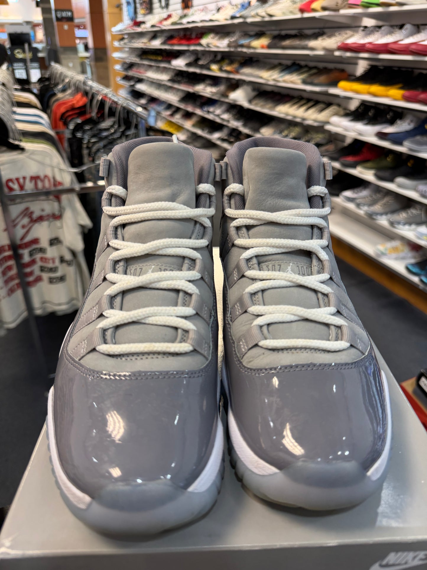 *USED* Jordan 11 Retro Cool Grey (2021)