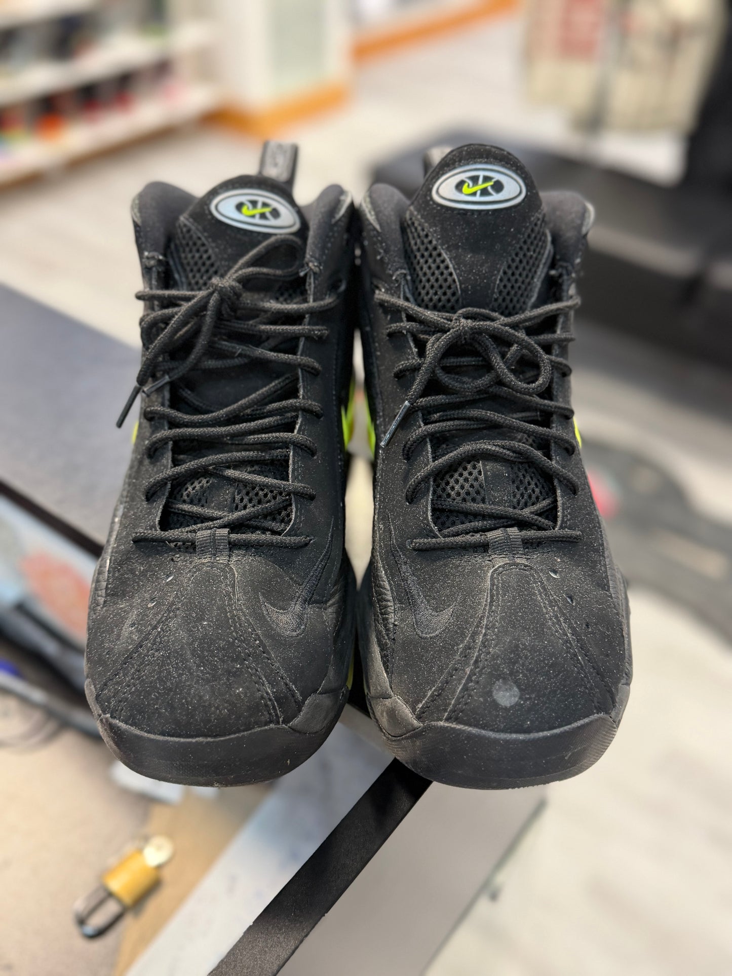 *USED* Nike Air Total Max Uptempo