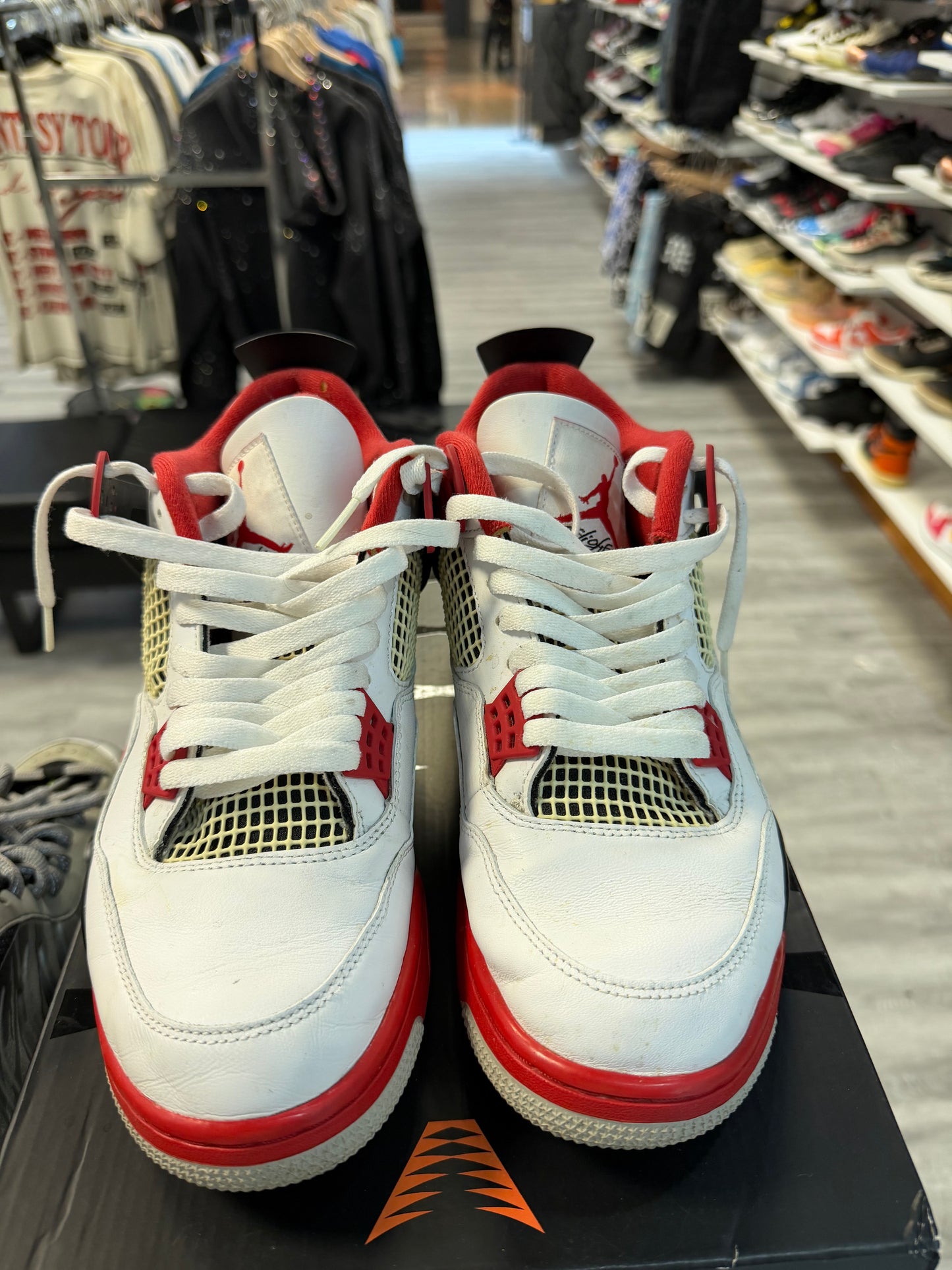 *USED* Jordan 4 Retro Fire Red (2020)