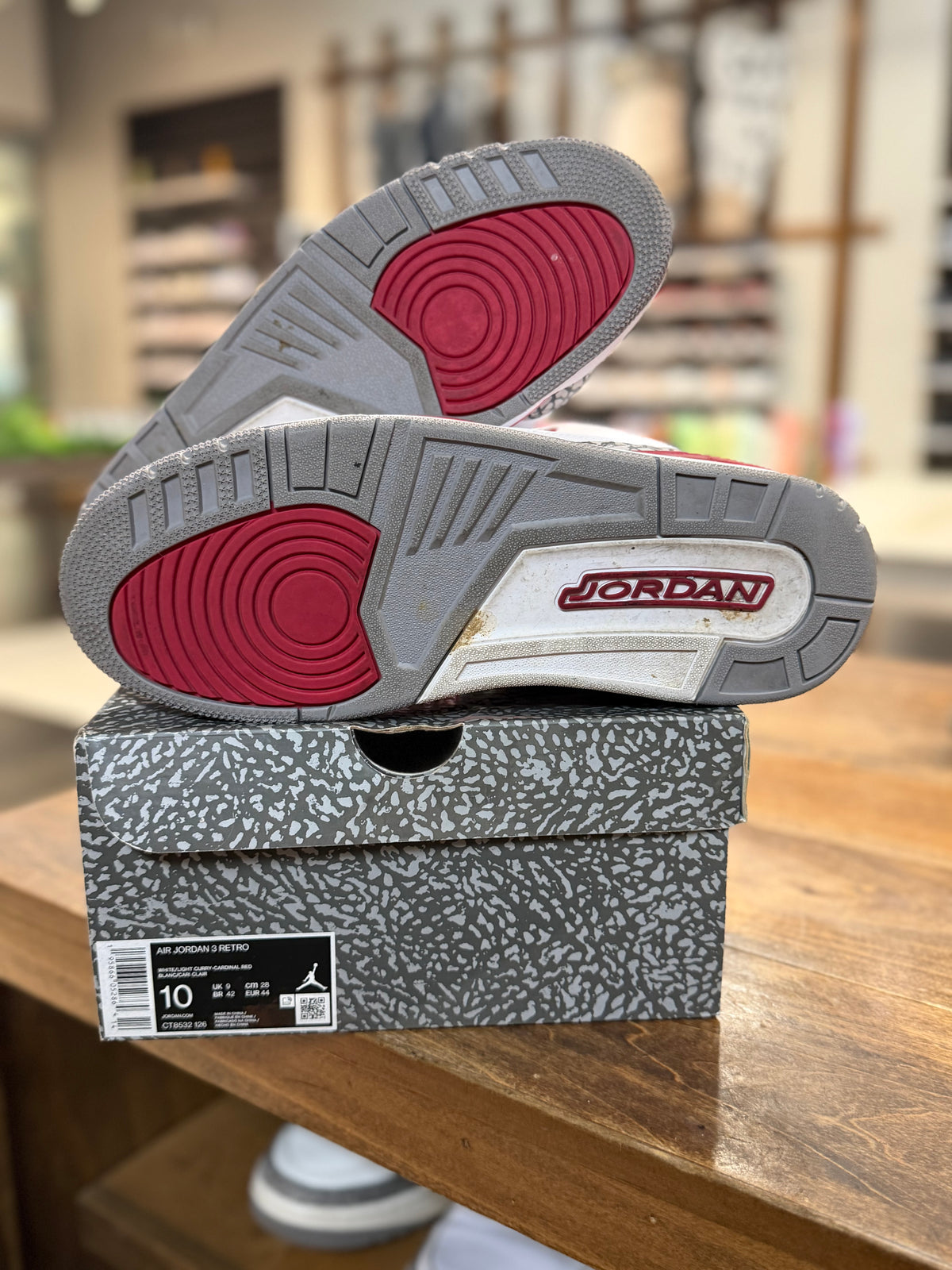 *USED* Jordan 3 Retro Cardinal Red