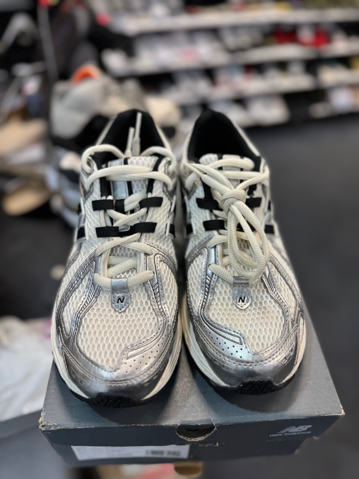 *USED* New Balance 1906R Silver Black