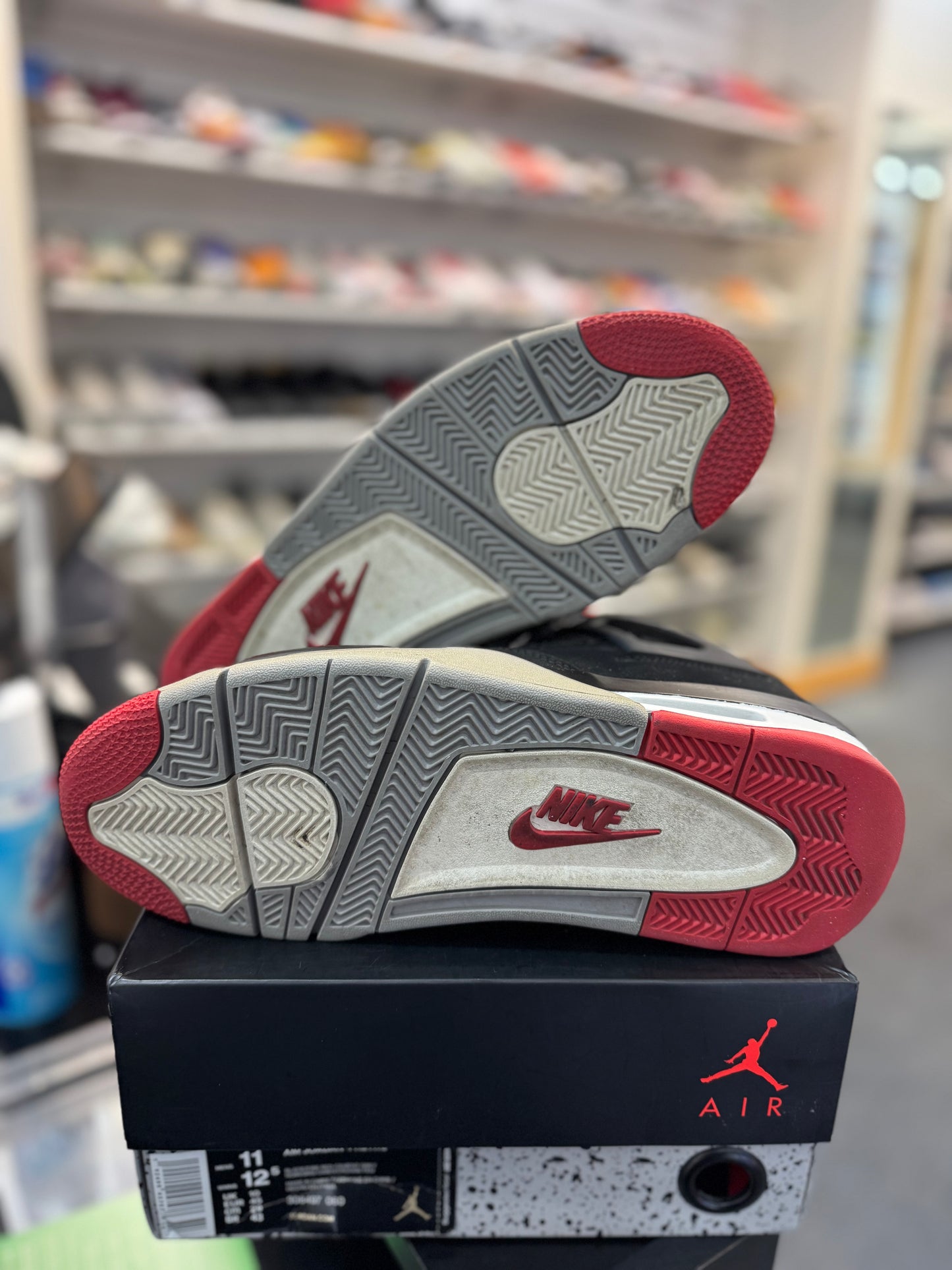 *USED* Jordan 4 Retro Bred (2019)