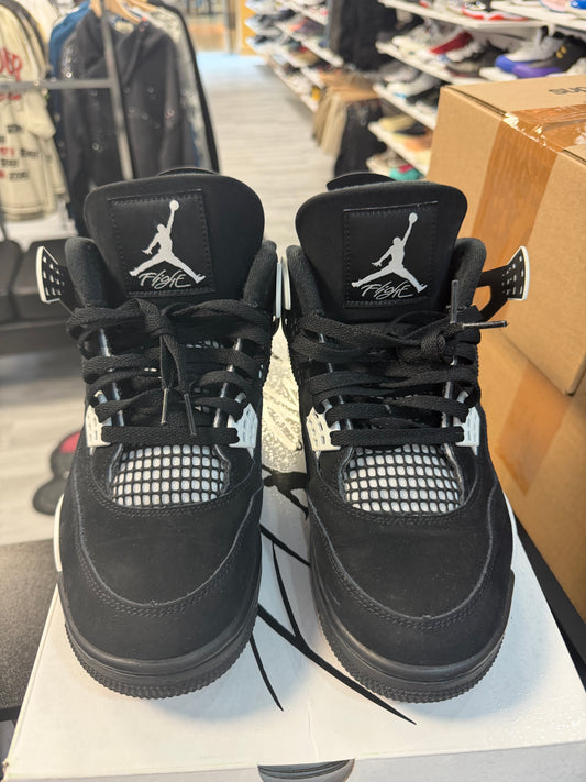 *USED* Jordan 4 Retro White Thunder