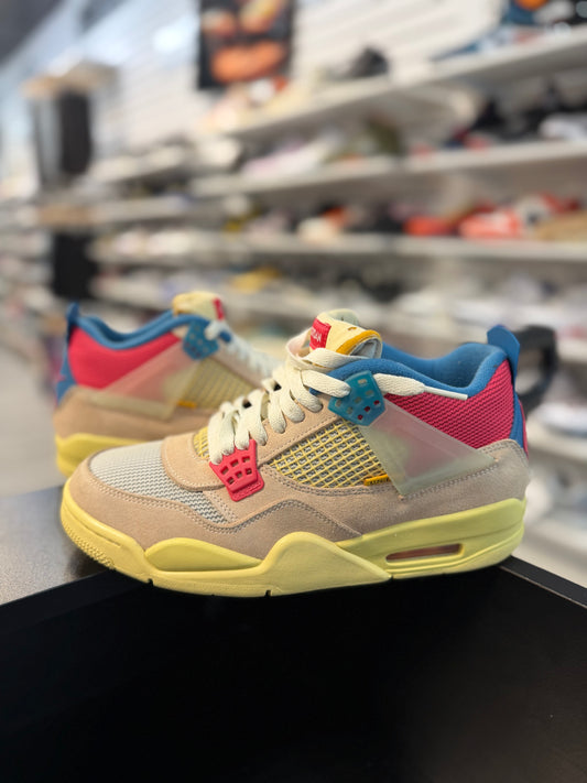 *USED* Jordan 4 Retro Guava Ice