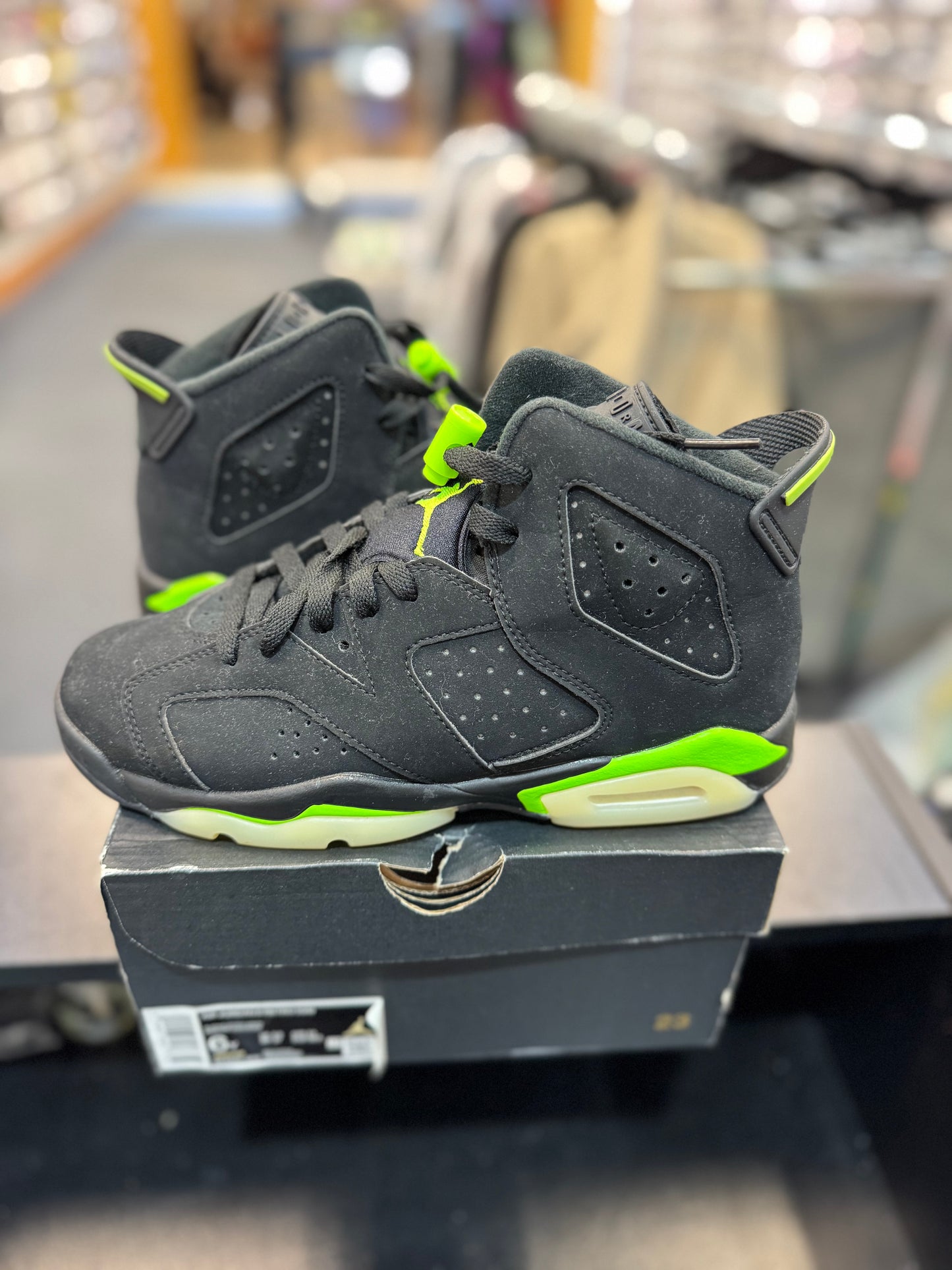 *USED* Jordan 6 Retro Electric Green (DEAL)