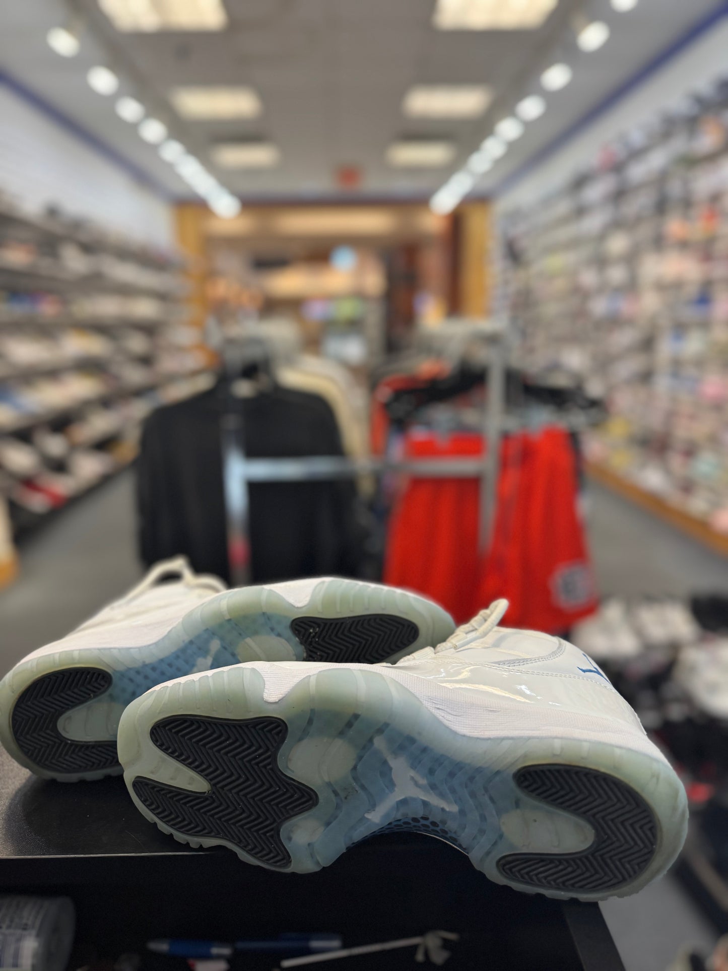 *USED* Air Jordan 11 Retro 'Legend Blue' 2024