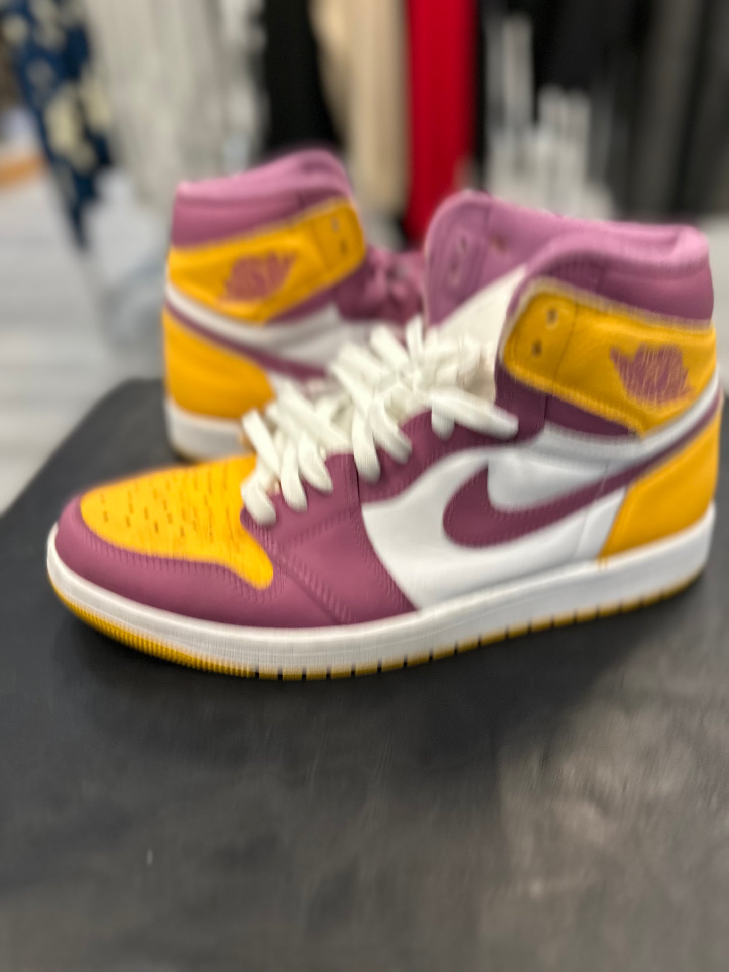 *USED* Jordan 1 Retro High OG Brotherhood
