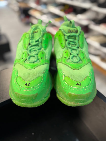 *USED* Balenciaga Triple S Neon