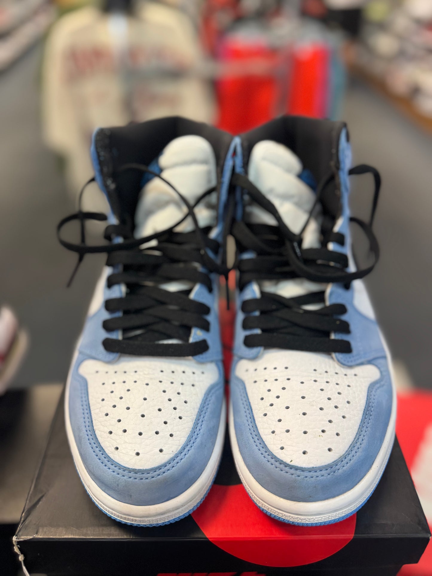 *USED* Jordan 1 Retro High OG University Blue