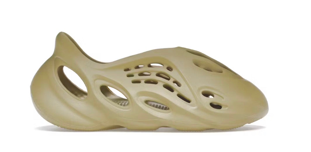 adidas Yeezy Foam RNNR Sulfur
