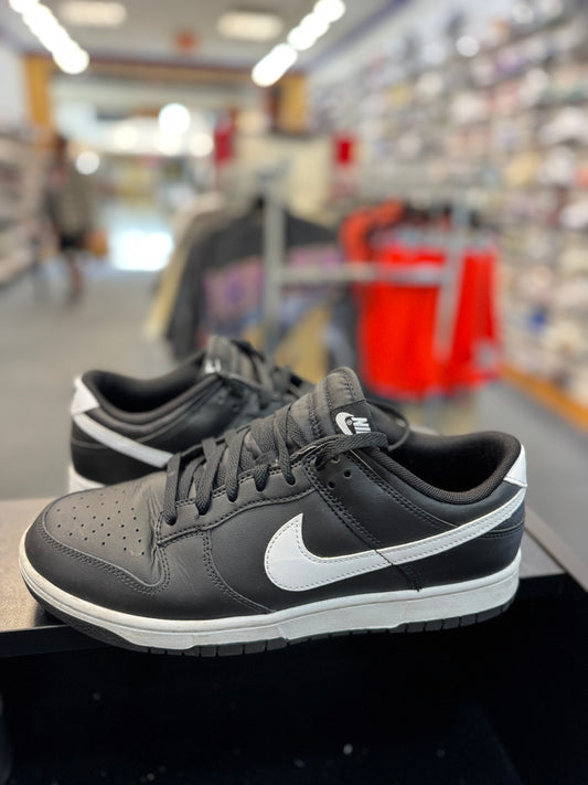 *USED* Nike Dunk Low Black Panda 2.0