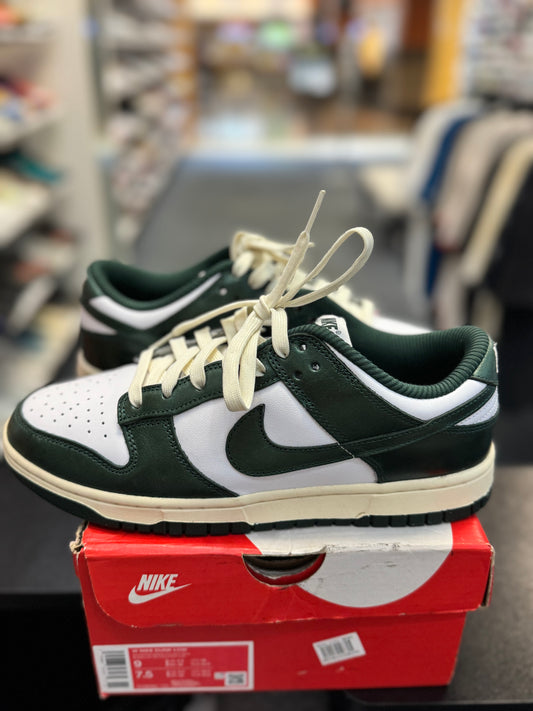 *USED* Nike Dunk Low Vintage Green  (Womens) (DEAL)
