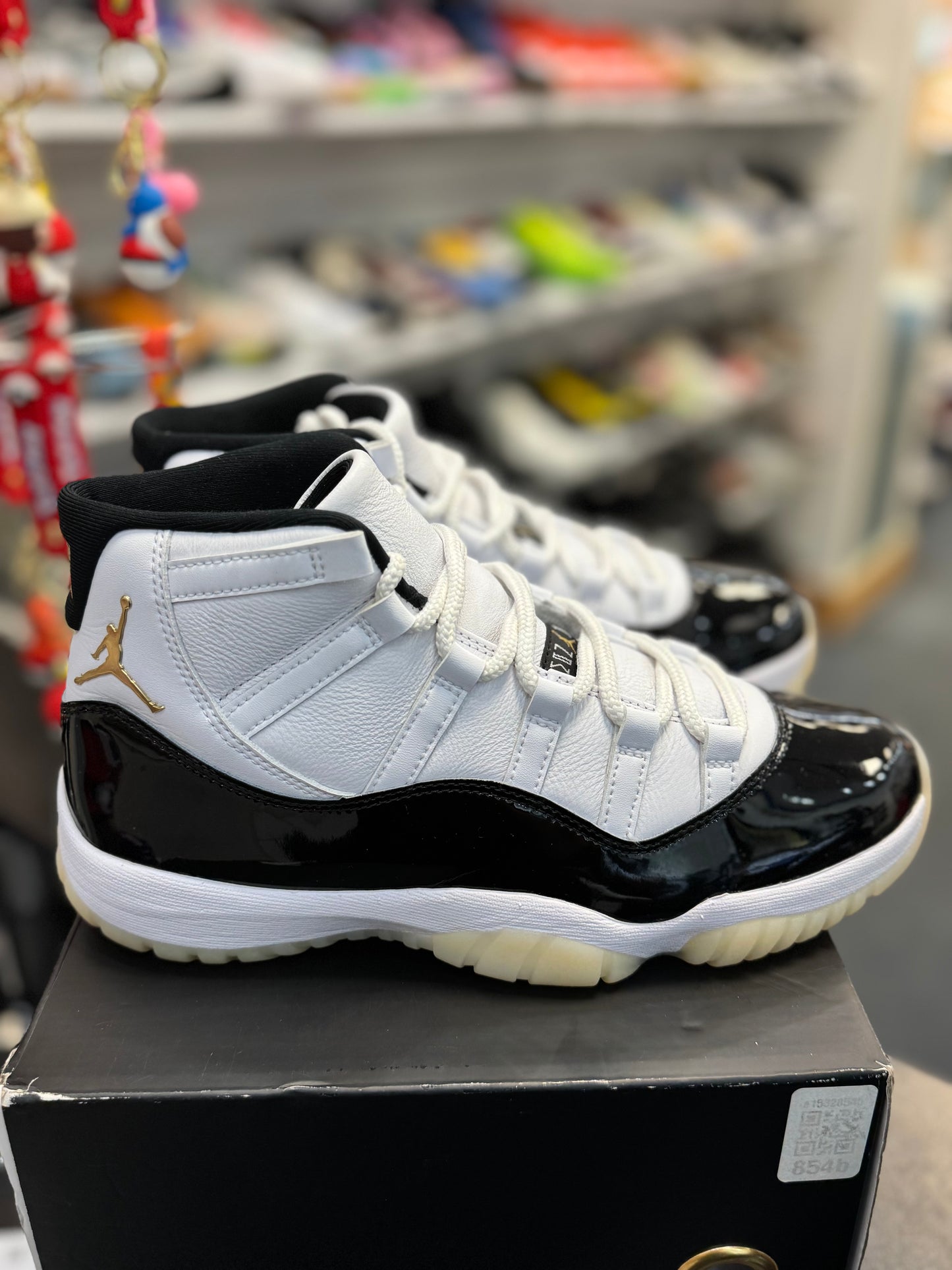 *USED* Jordan 11 Retro DMP Gratitude (2023)