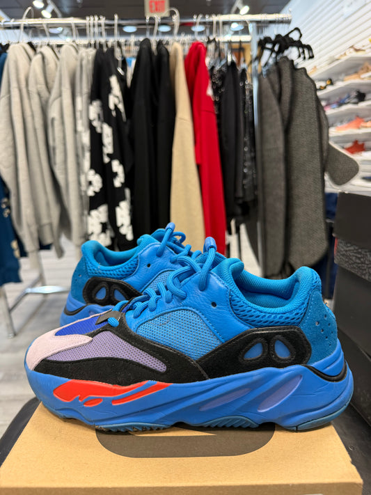 *USED*  adidas Yeezy Boost 700 Hi-Res Blue