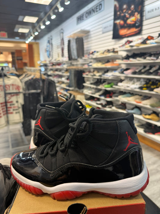 *USED* Jordan 11 Retro Bred