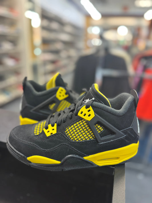 *USED* Jordan 4 Retro Thunder (2023)(GS)