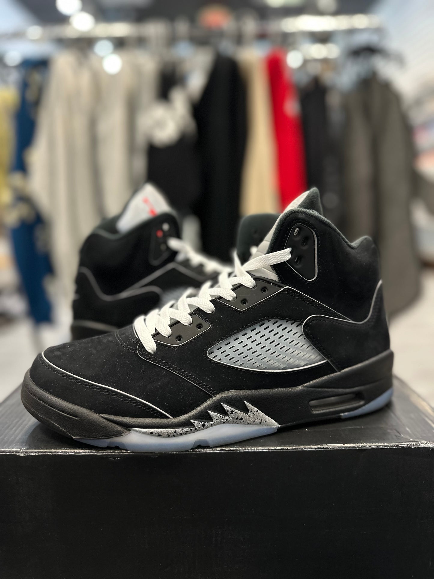 *USED* Jordan 5 Retro OG Black Metallic Reimagined