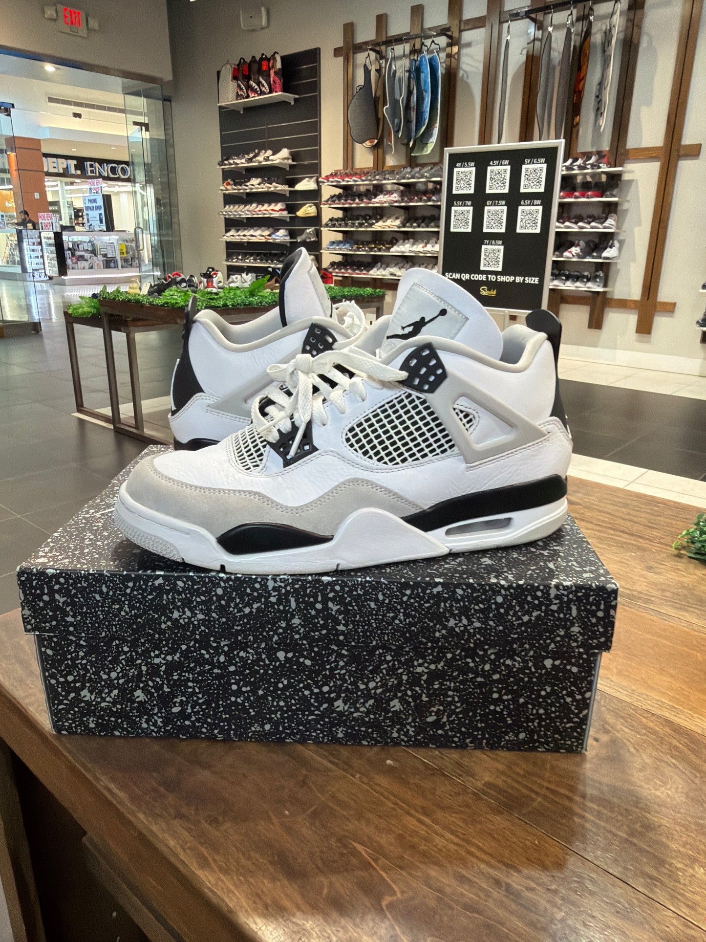 *USED* Jordan 4 Retro Military Black