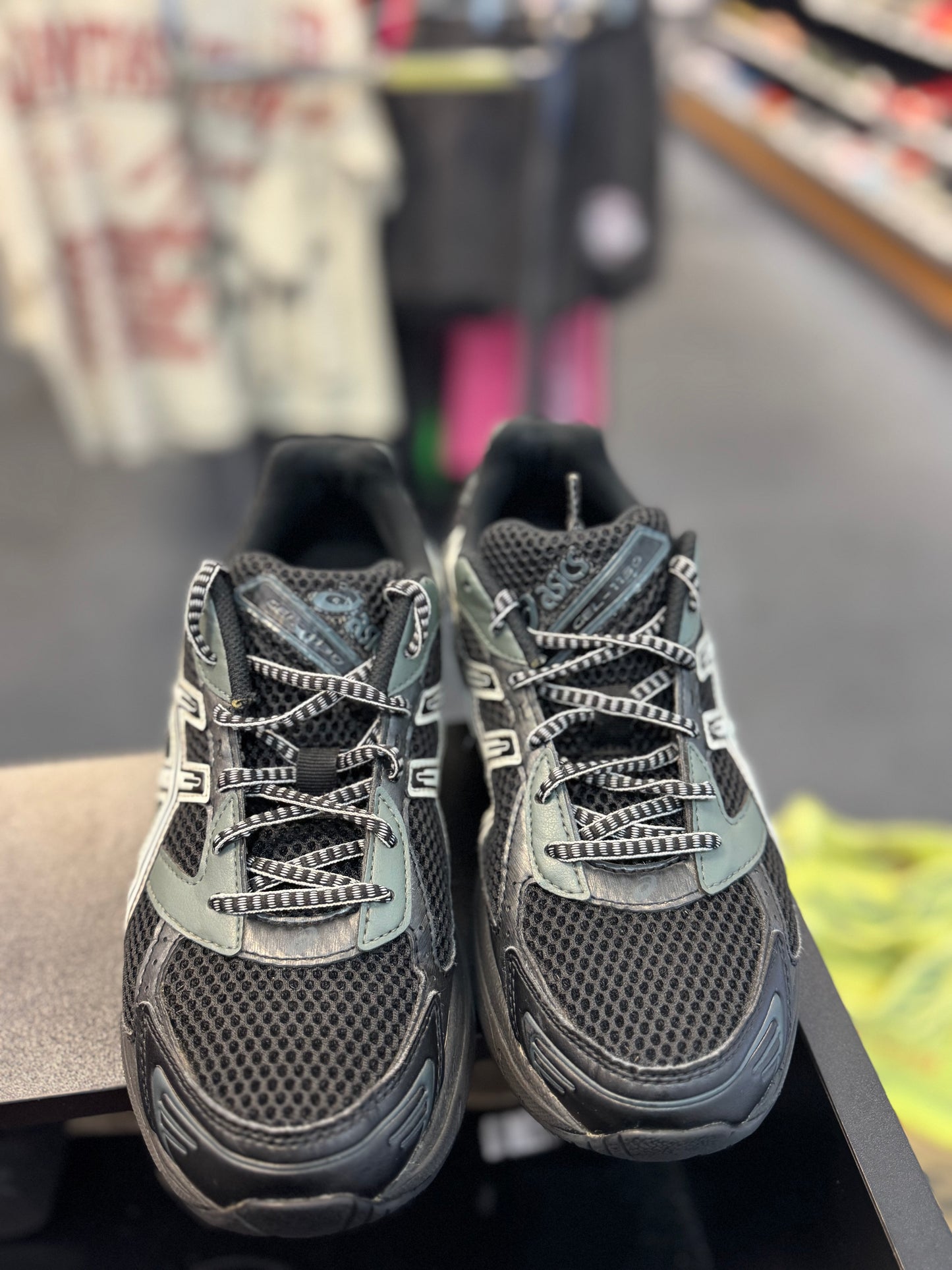 *USED* ASICS Gel-1130 Black Pure Silver