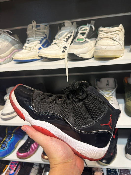 *USED* Jordan 11 Retro Playoffs Bred (2019) (GS)