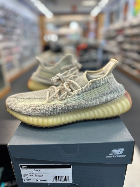 *USED* adidas Yeezy Boost 350 V2 Citrin (Non-Reflective)