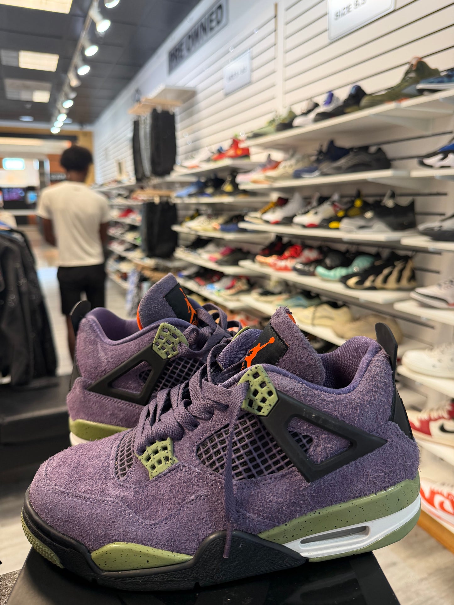 *USED* Jordan 4 Retro Canyon Purple (Women's)