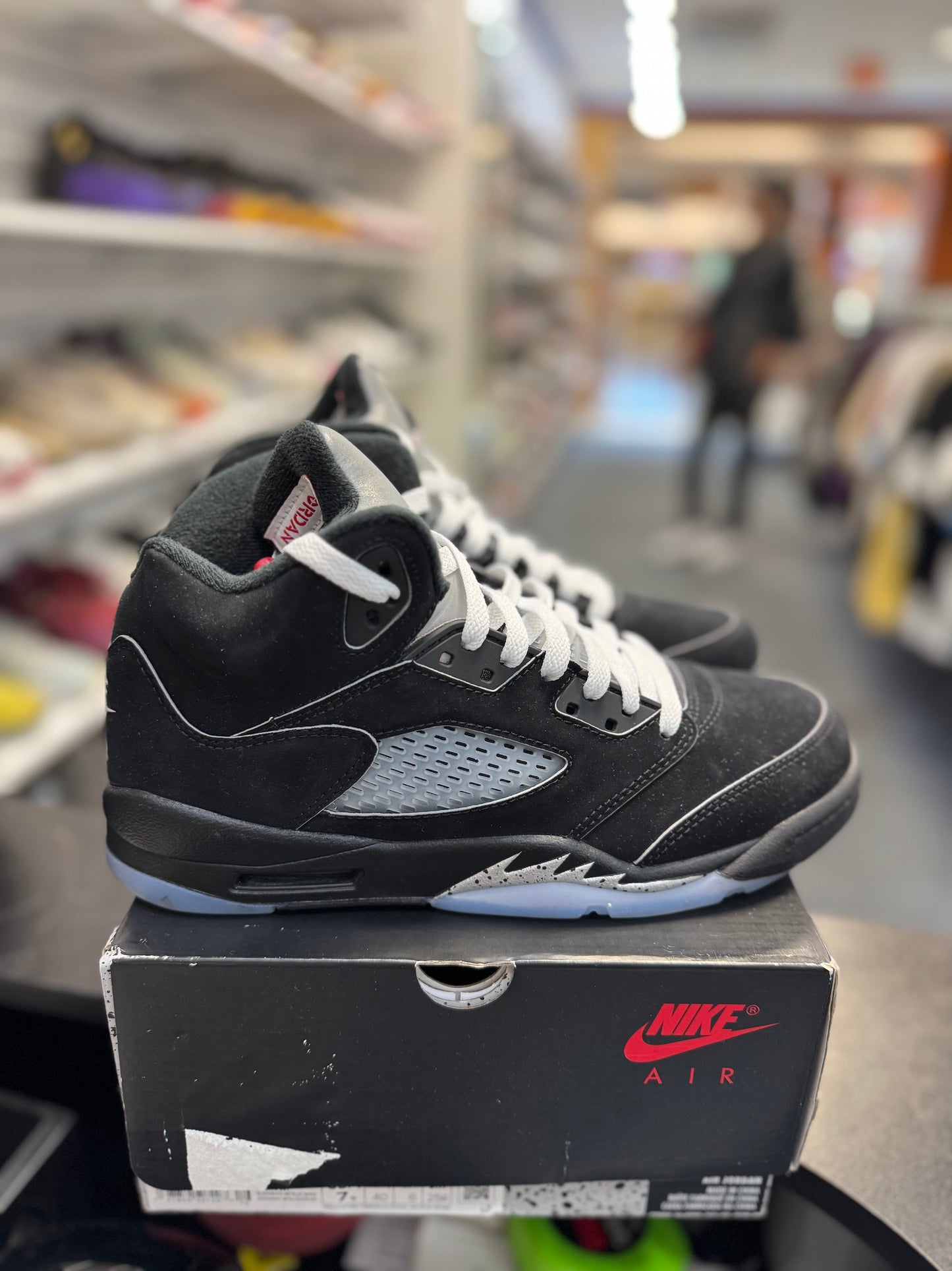 *USED* Jordan 5 Retro OG Black Metallic Reimagined (GS)