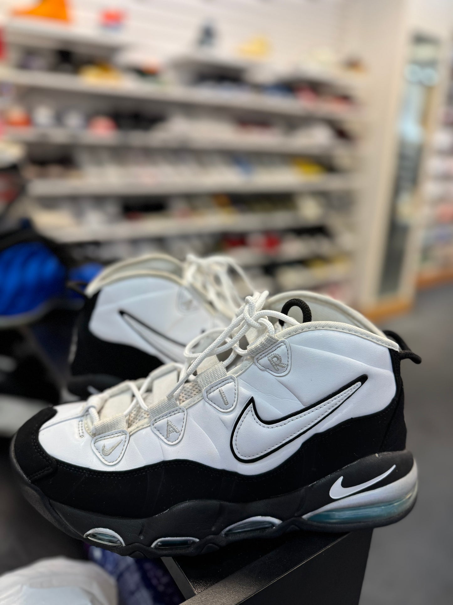 *USED* Nike Air Max Uptempo 95 White Black Teal