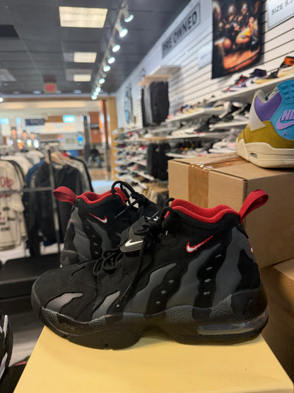 *USED* Nike Air DT Max '96 Falcons