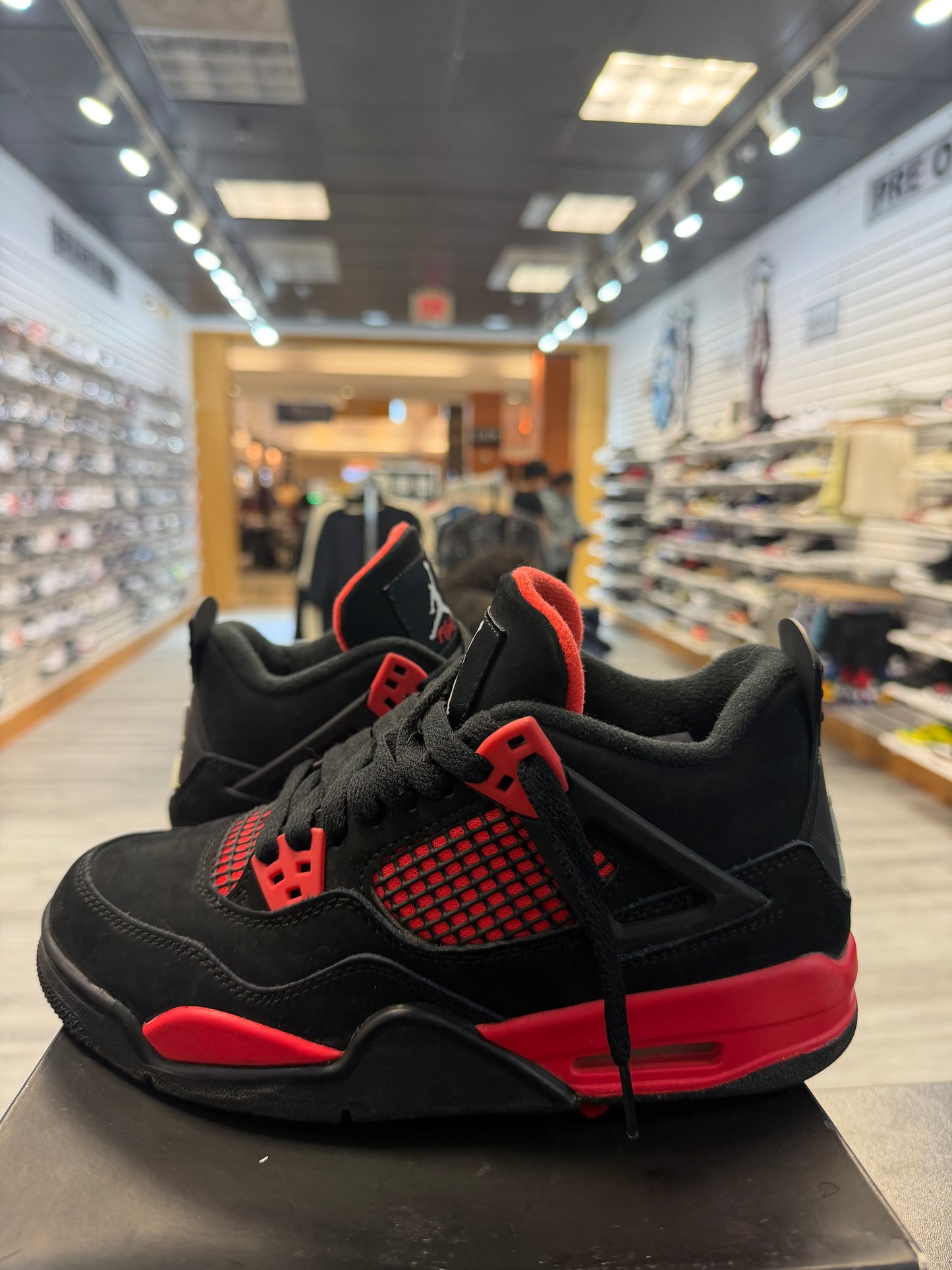 *USED* Jordan 4 Retro Red Thunder (GS)