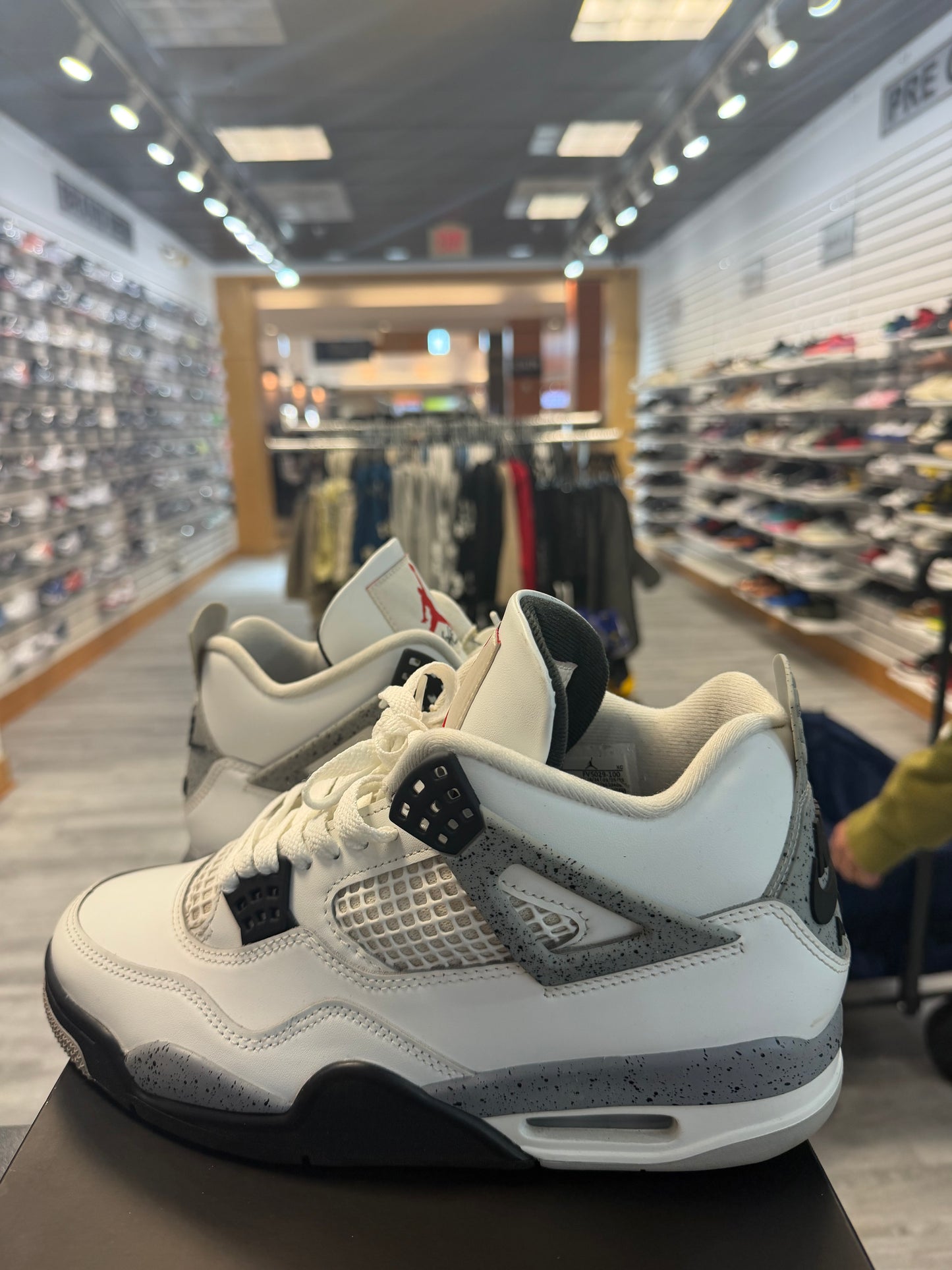 *USED* Jordan 4 Retro White Cement (2025)