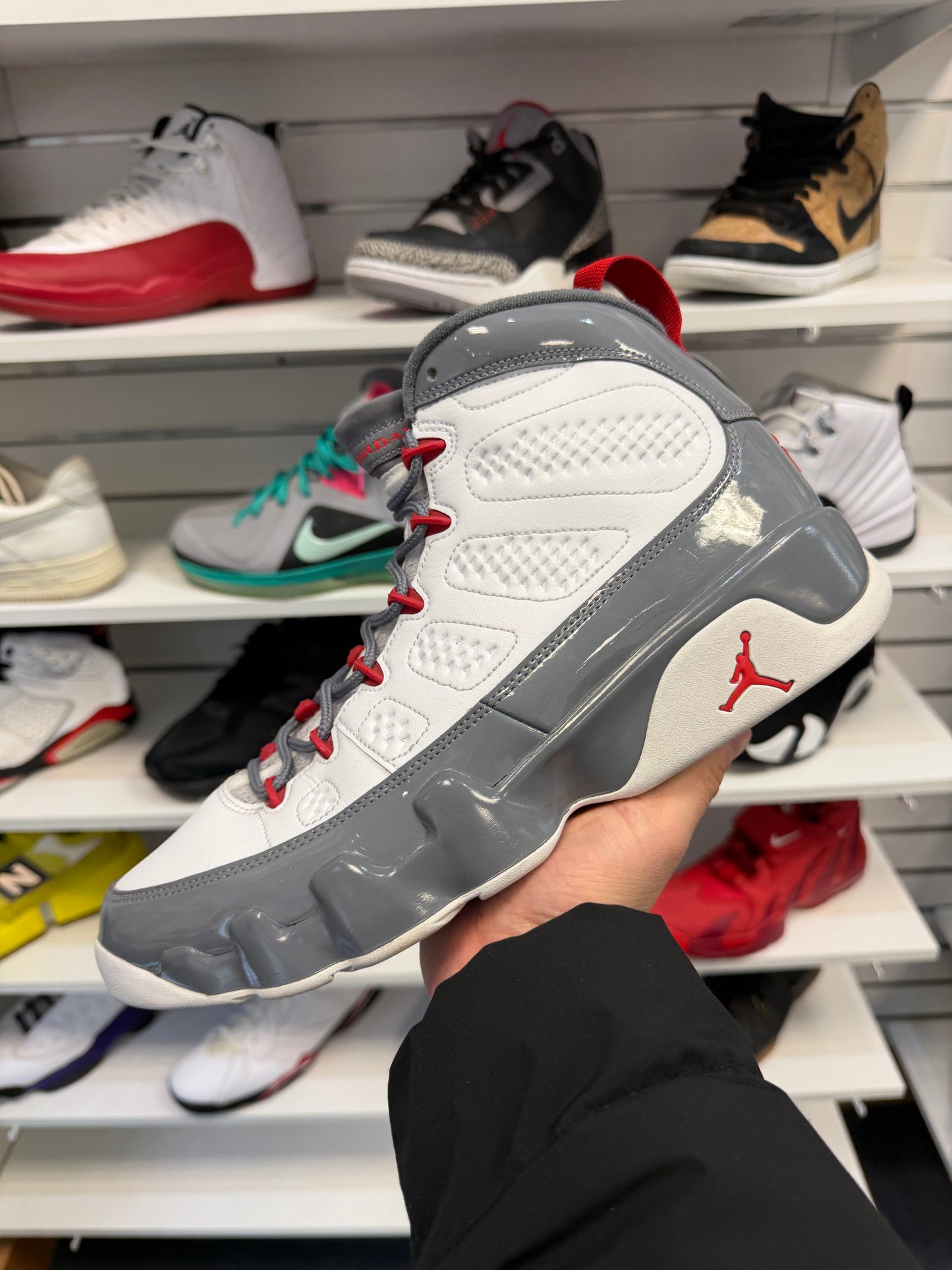 *USED* Jordan 9 Retro Fire Red