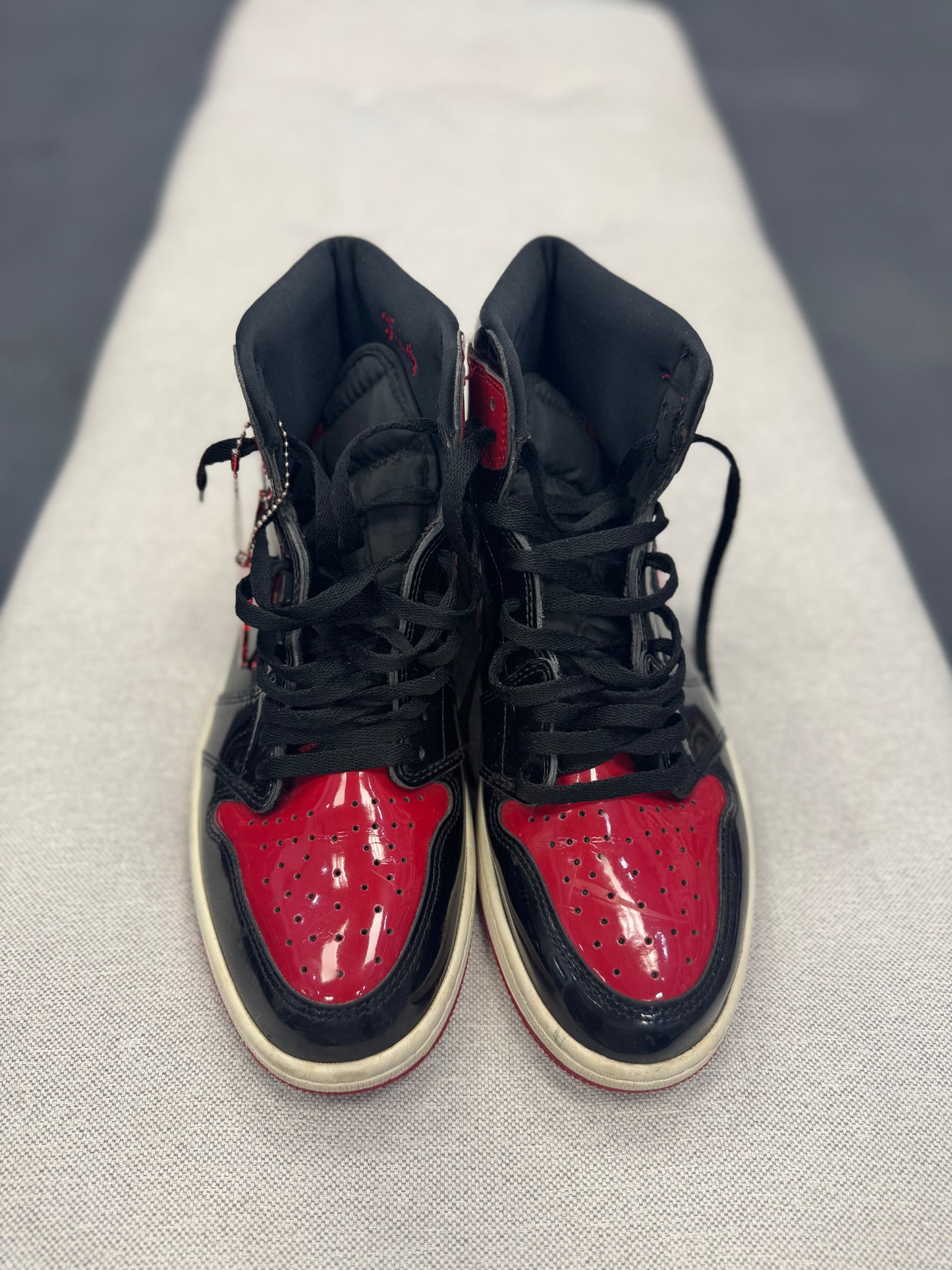 *USED* Jordan 1 Retro High OG Patent Bred