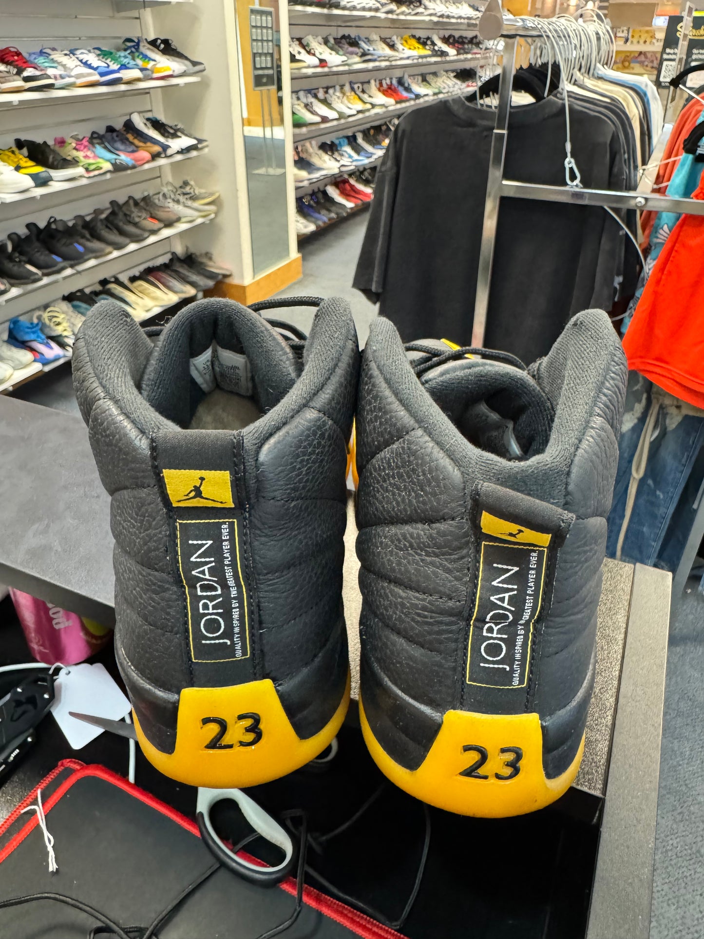 *USED* Jordan 12 Retro Black University Gold