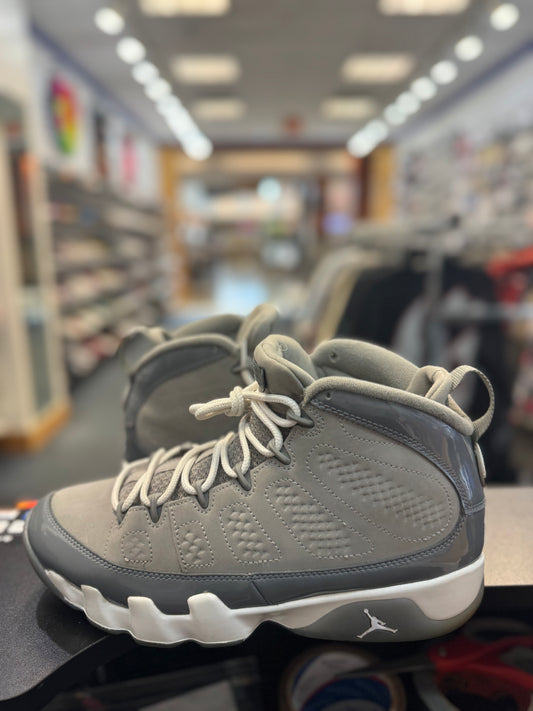 *USED* Jordan 9 Retro Cool Grey (2025)