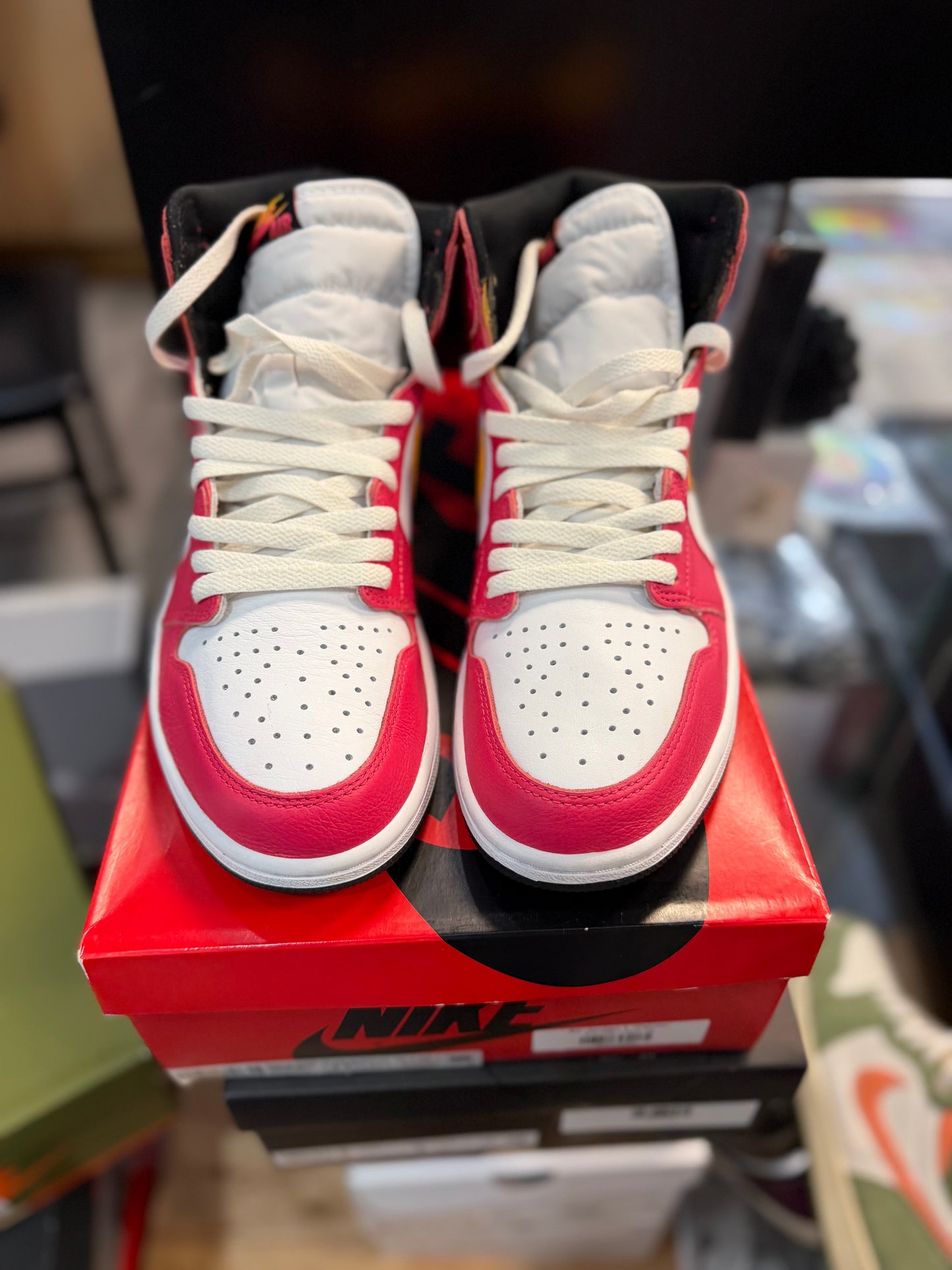 *USED* Jordan 1 Retro High OG Light Fusion Red