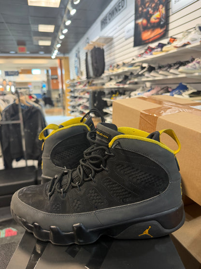 *USED* Jordan 9 Retro Dark Charcoal University Gold