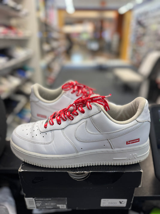 *USED* Nike Air Force 1 Low Supreme White (DEAL)