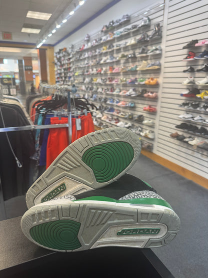 *USED* Jordan 3 Retro Pine Green