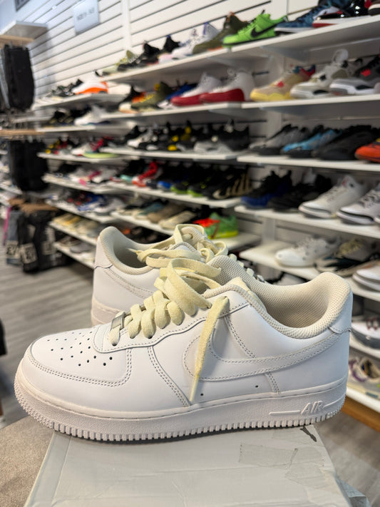 *USED* Nike Air Force 1 Low '07 White