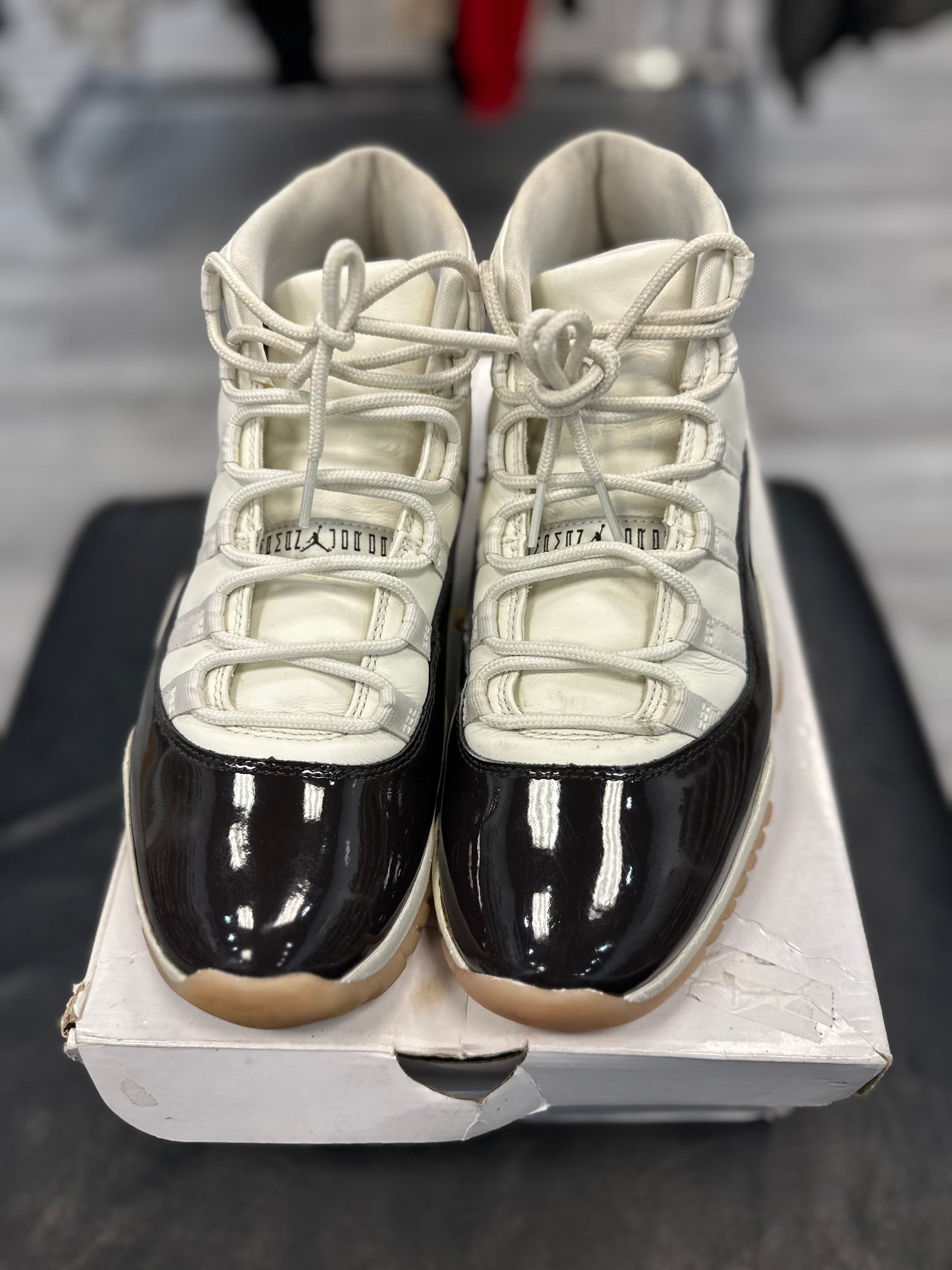 *USED* Jordan 11 Retro Neapolitan (Women's)