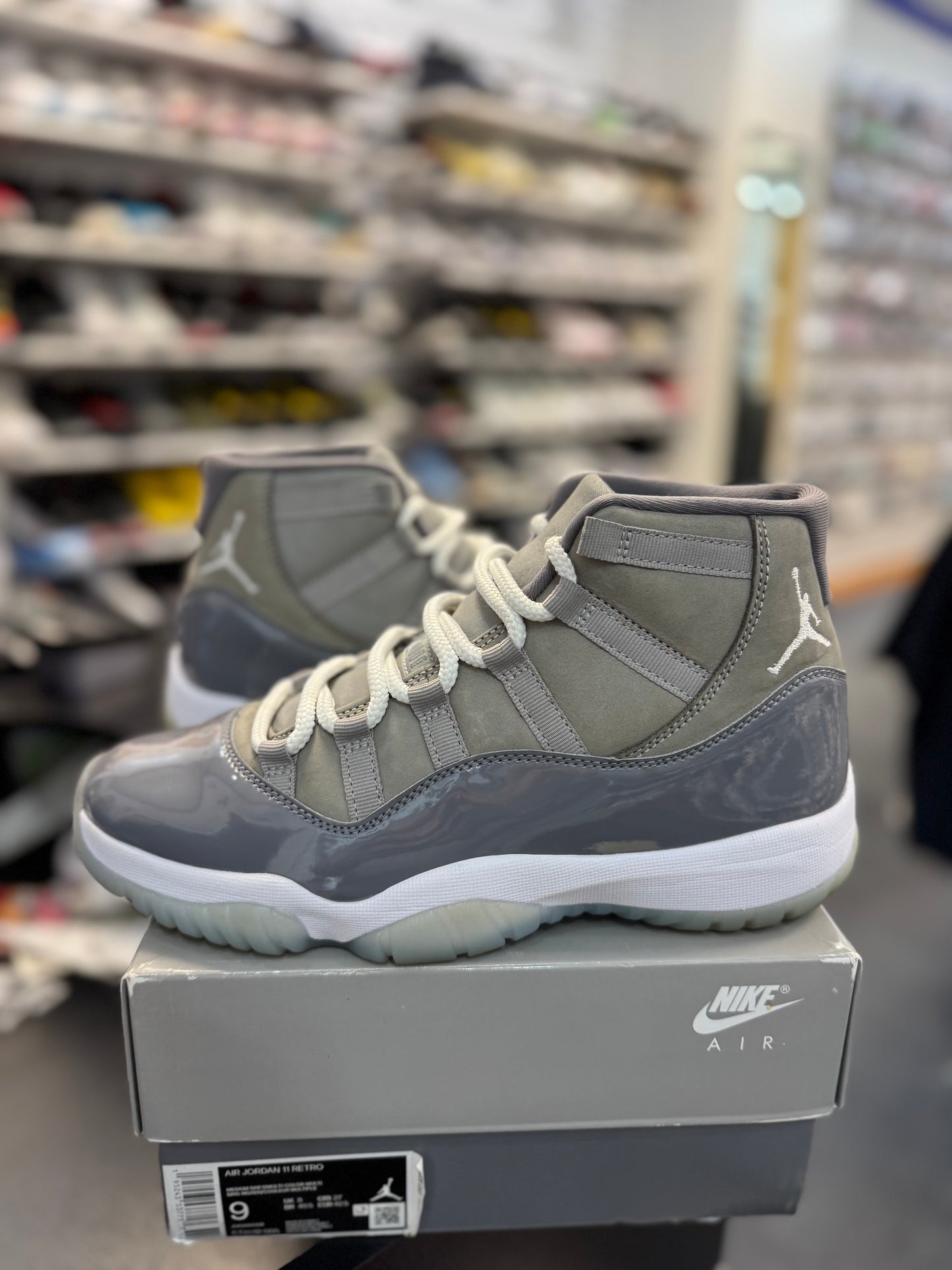 *USED* Jordan 11 Retro Cool Grey (2021)