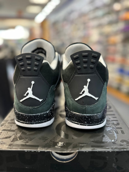 *USED* Jordan 4 Retro Fear (2024)