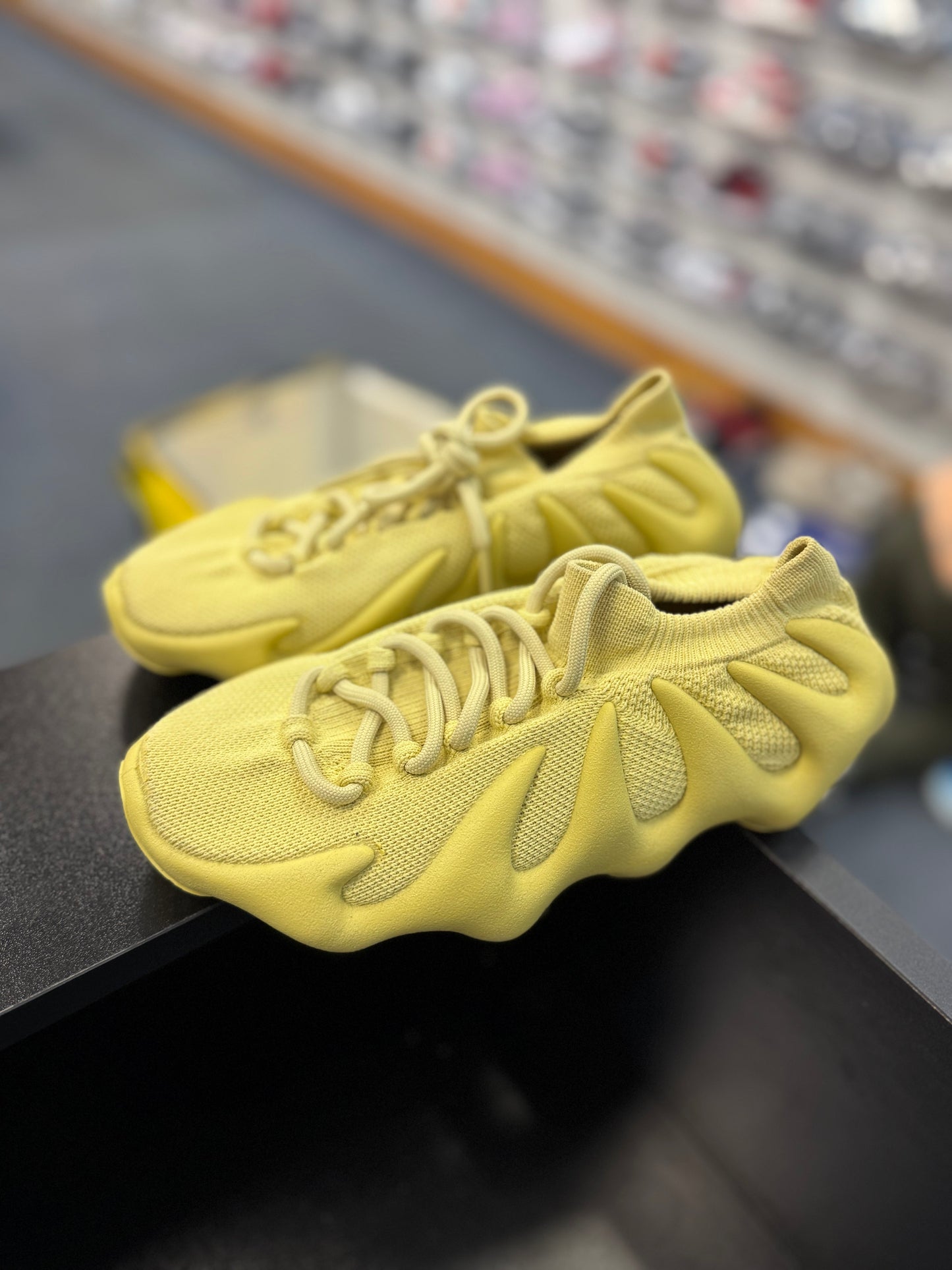 *USED* Adidas Yeezy 450 Sulfur