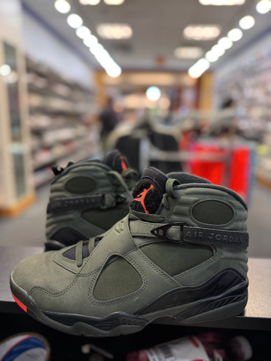 *USED* Jordan 8 Retro Take Flight Undefeated