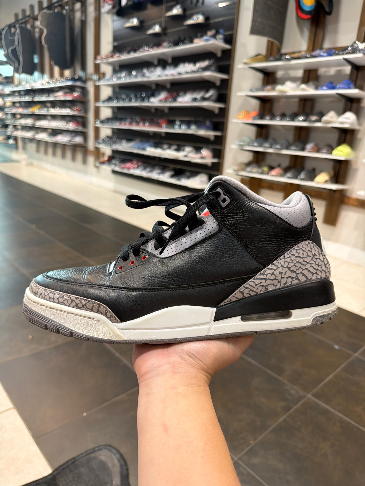 *USED* Jordan 3 Retro Black Cement