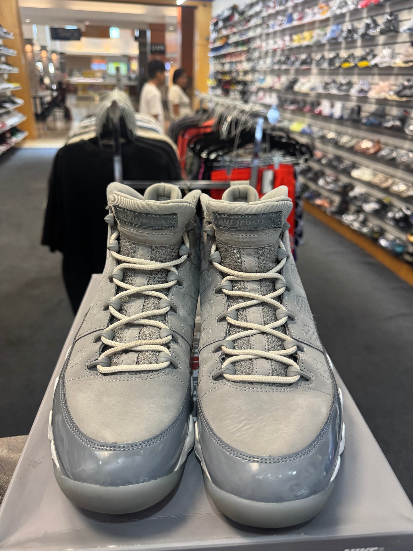 *USED* Jordan 9 Retro Cool Grey (2025)