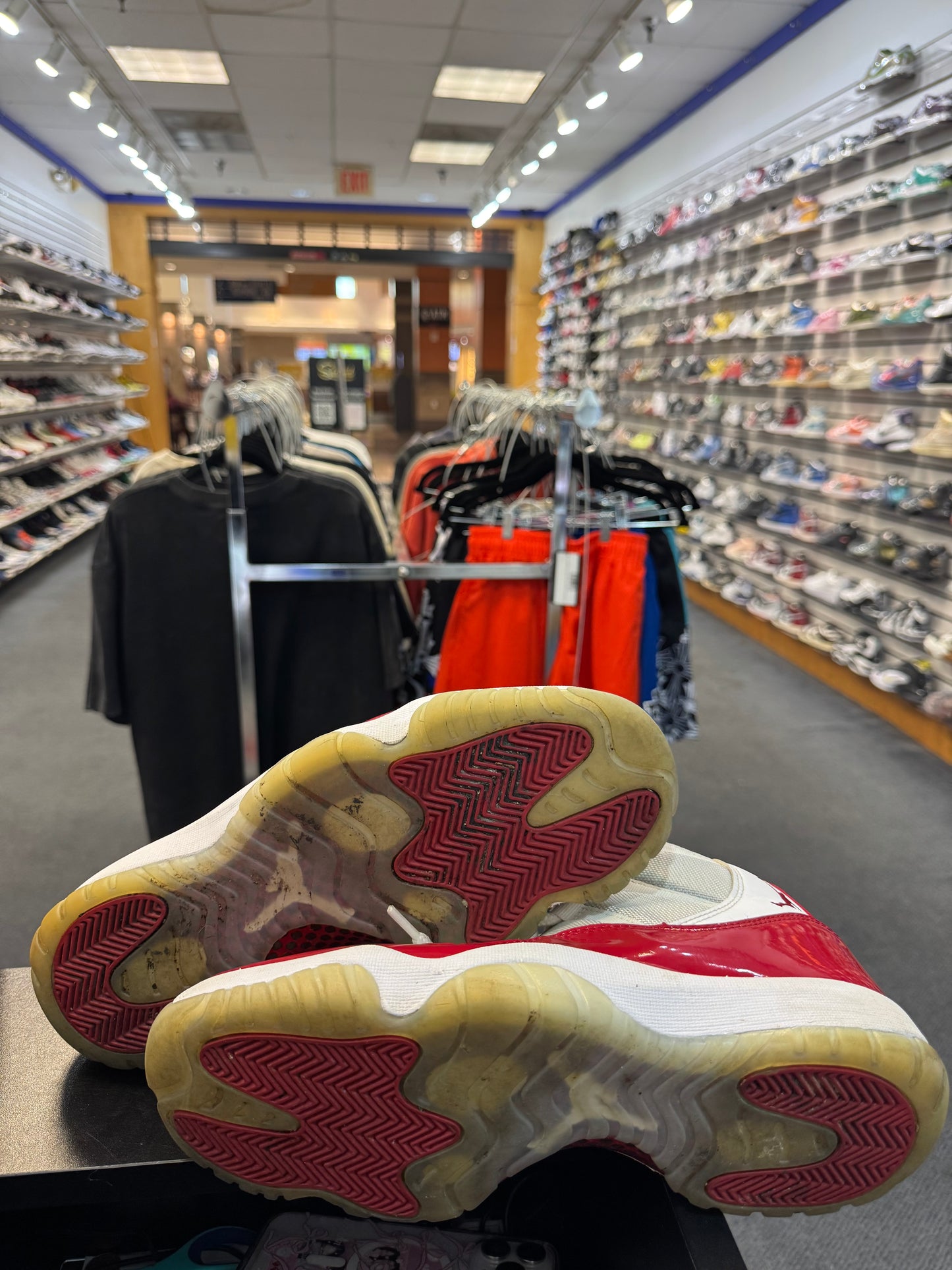 *USED*  Jordan 11 Retro Cherry (2022)