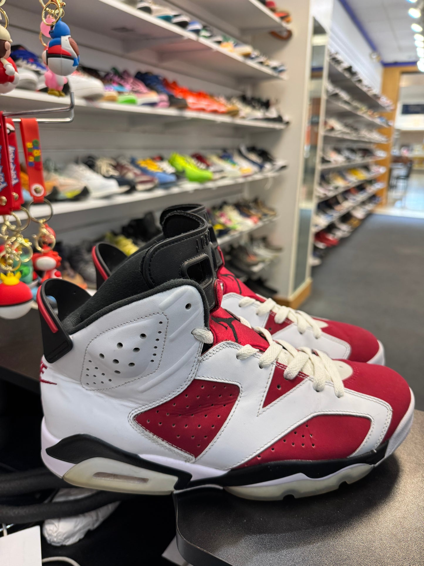*USED* Jordan 6 Retro Carmine (2021)